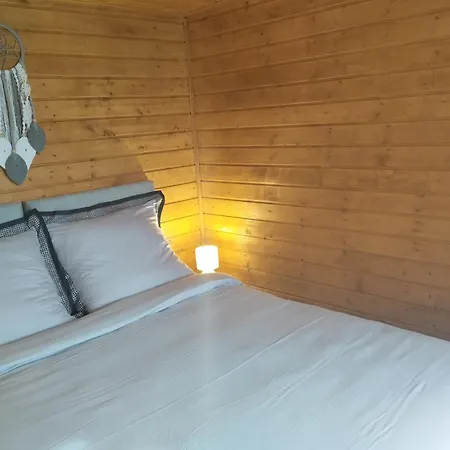 Winiec Mobile Home Miłomłyn Exterior foto